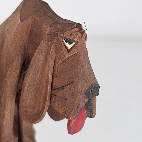 Hand-Carved Wooden Bloodhound Hound Dog Figurine Whiskers - Picture 6 of 8